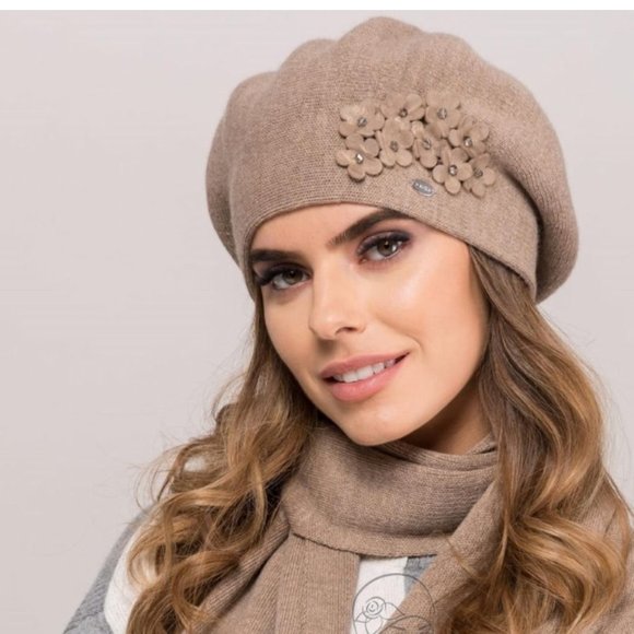 Lady French Beret 100% Mixed Wool Beret Floral Beige By Kamea NWT - Picture 1 of 9